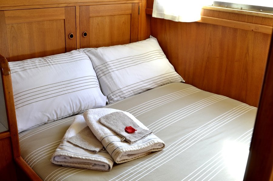 Hébergement AbracadaRoom : Yacht  Time Out, bateau de charme à quai - Image 17