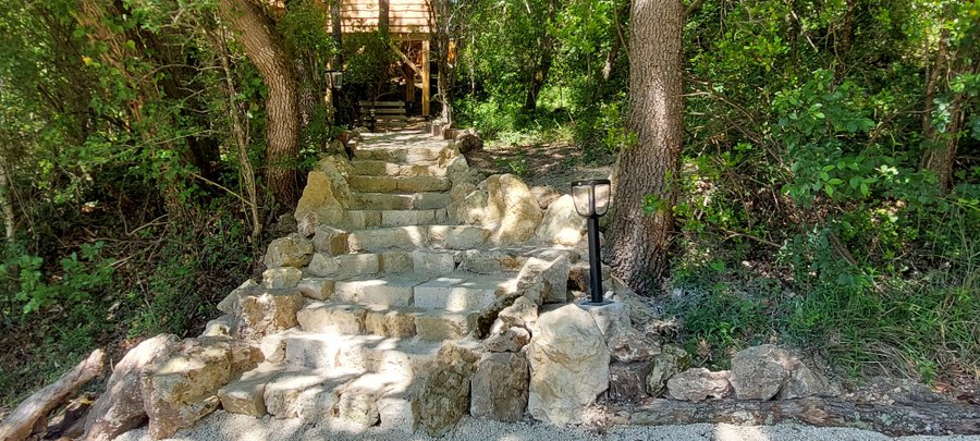 Domaine AbracadaRoom : Les Cottages de Sarrant - Image 9