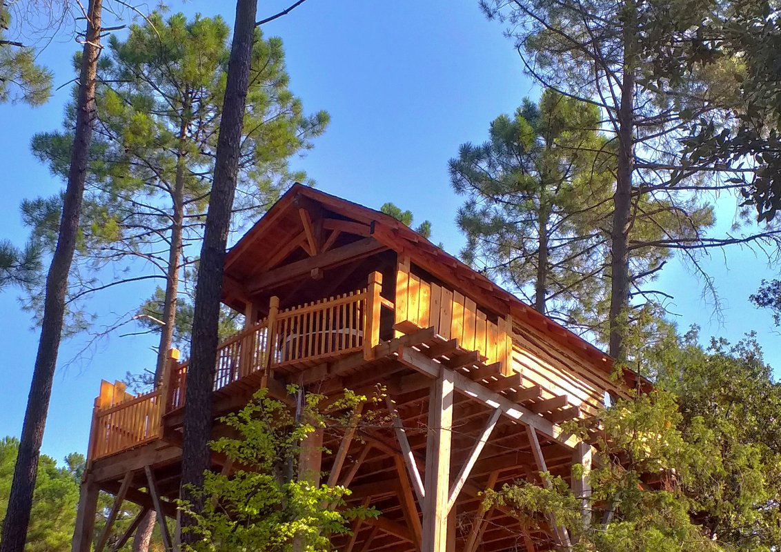 La cabane & spa / sauna L'Eden à Les Salelles (1)