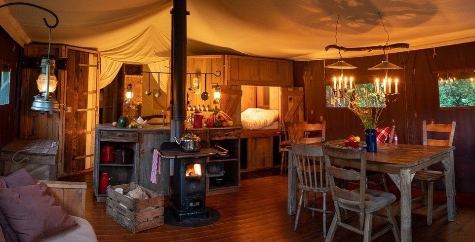 Hébergement AbracadaRoom : Lodge 4 champêtre avec douche privée extérieure - Image 2