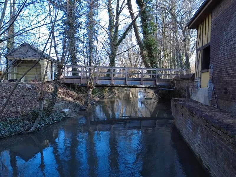 Hébergement AbracadaRoom : Bulle au Fil de l'eau & Bain nordique - Image 6