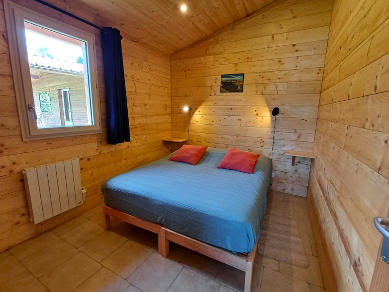 Hébergement AbracadaRoom : Chalet "Douglas" vue sur lac - Image 2