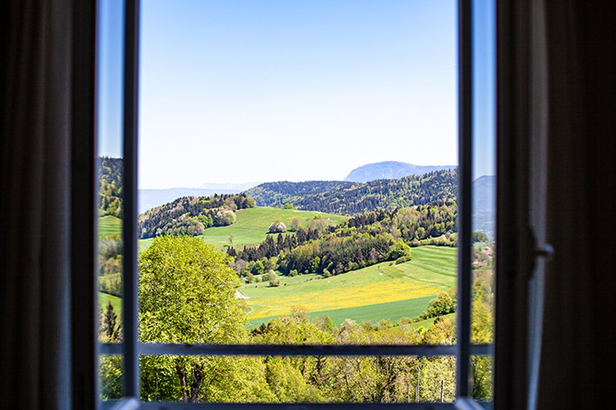 Cabane étoilée et son Spa à Merlas (18)