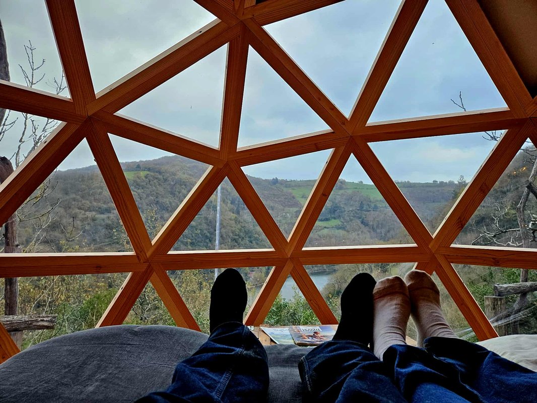 Dôme Sweet Dream & spa avec vue rivière à Réquista (23)
