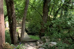 Cabane sur pilotis Lot