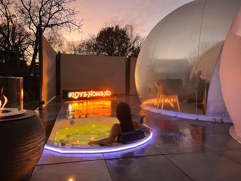 Hébergement AbracadaRoom : Bulle Love Home XO & Spa - Image 4