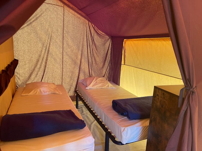 Hébergement AbracadaRoom : Les Insolites - Tente Indiana 2/4 pers. - Image 4