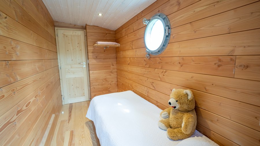 Hébergement AbracadaRoom : Toue cabanée Tribu - Image 7