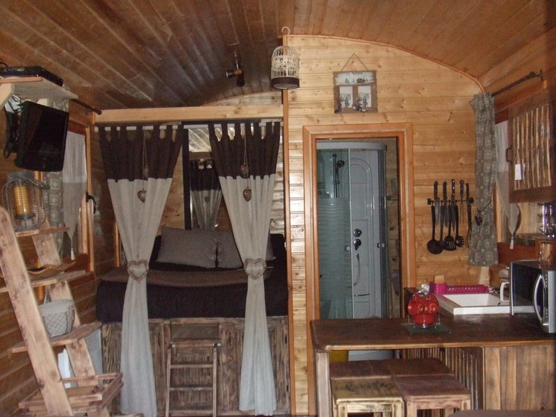 Hébergement AbracadaRoom : Roulotte Edelweiss - Image 3