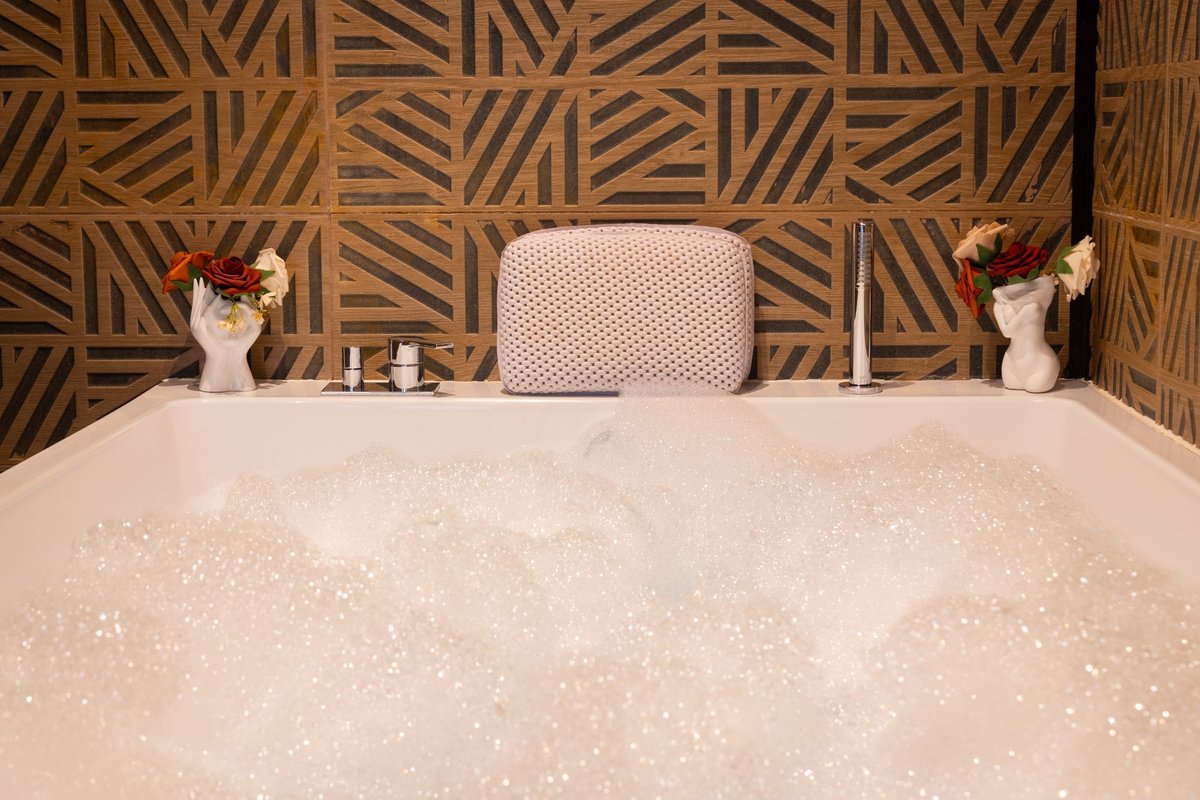 ❤️ Amour & Bulles - Love Room Valence à Bourg-Les-Valence (8)