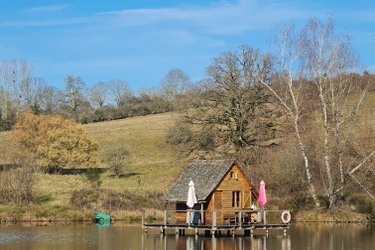 Cabane du Paraclet à Saint-Didier-Sur-Arroux (1)