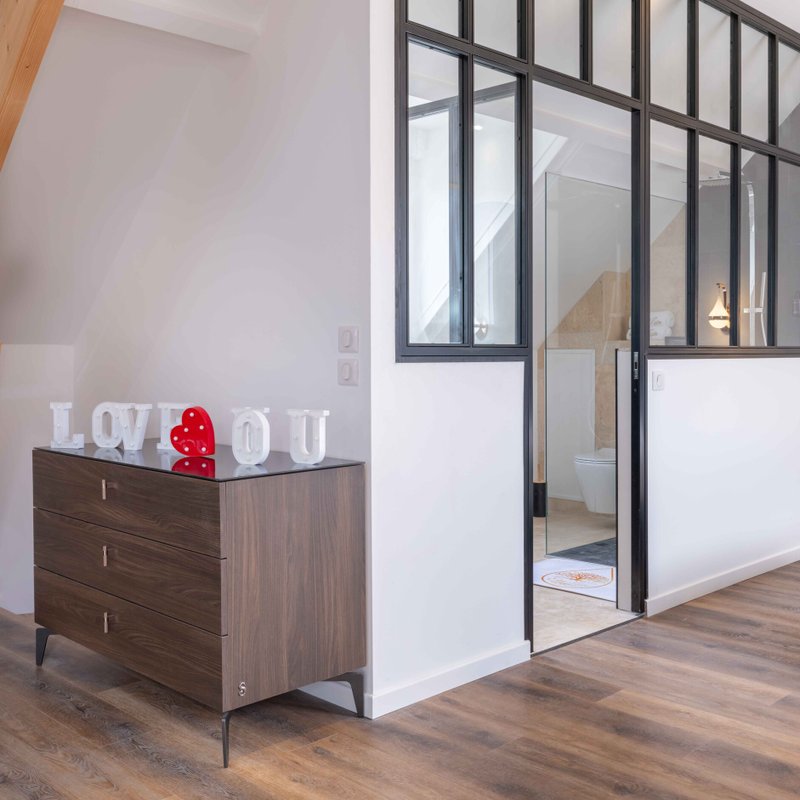 Eau Loin - Villa avec spa, sauna, hammam & salle de jeux à Ver Sur Launette (17)