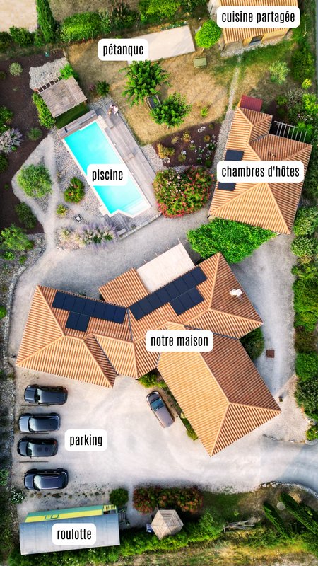 Villa Font Vive - Chambre d'hôtes "Le Chassezac" écologique avec piscine et cuisine à Grospierres (8)