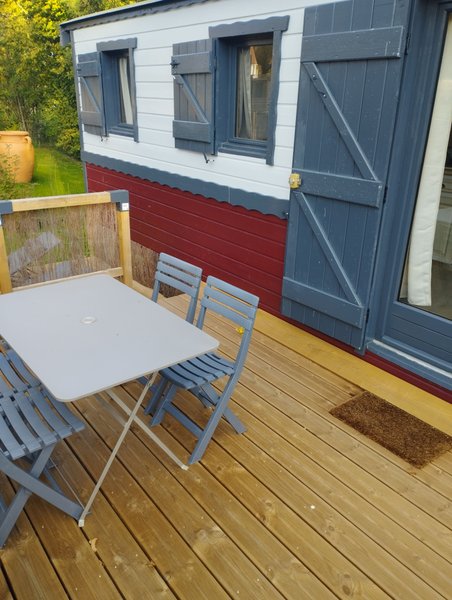 Hébergement AbracadaRoom : La roulotte de L'Orée des 4 chemins & Spa - Image 2