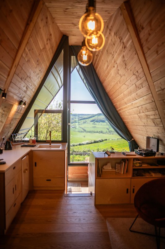 Etno : ecolodge de luxe en pleine nature avec vue et bain nordique à Massingy-Lès-Vitteaux (30)