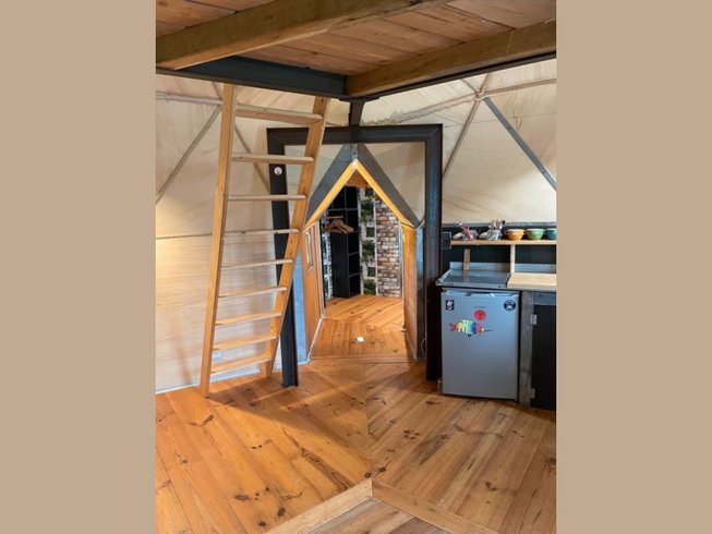 Hébergement AbracadaRoom : La cabane L'insolite Tanière - Image 4