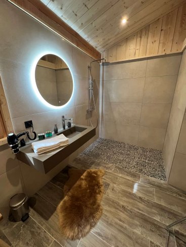 Hébergement AbracadaRoom : Cabane La Seignette & Spa & Sauna - Image 9