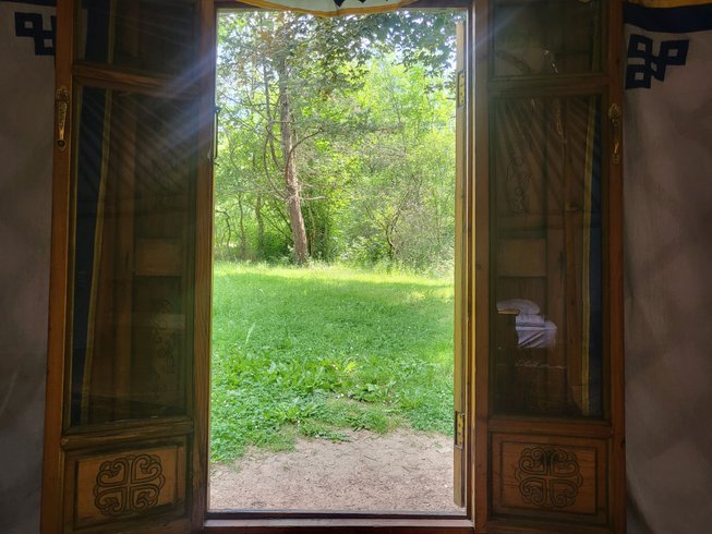 Hébergement AbracadaRoom : Yourte traditionnelle - Image 5