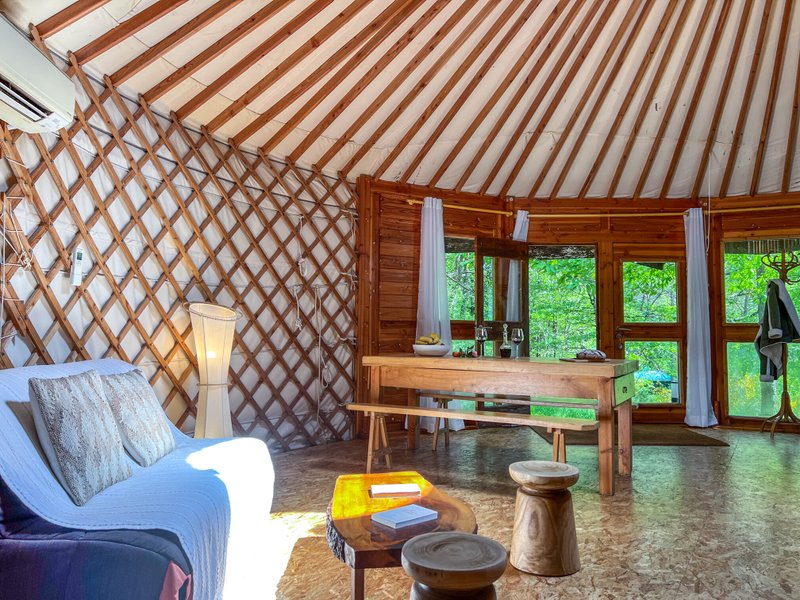 Hébergement AbracadaRoom : La Yourte Contemporaine - Image 8