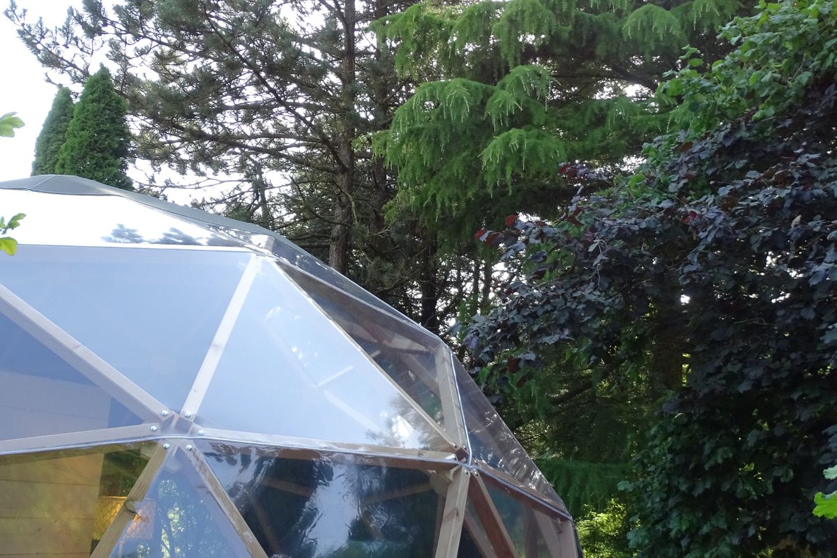 La Bulle Dôme Premium de la Parenthèse Insolite & son bain nordique à Dialan Sur Chaine (24)