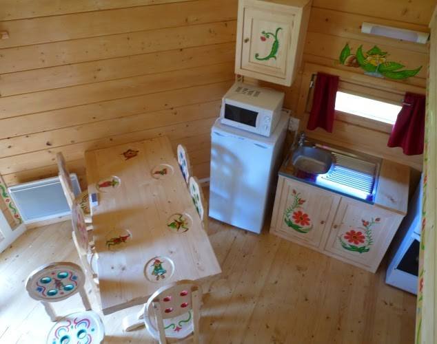 Hébergement AbracadaRoom : Yourte Isba n°2 - Image 6