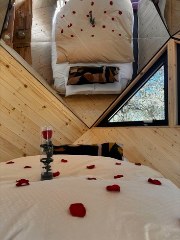 Hébergement AbracadaRoom : Le Miroir & filet suspendu - Image 19