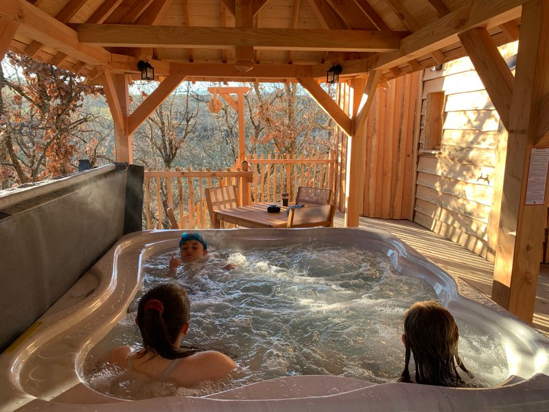 Hébergement AbracadaRoom : Cabane Château duplex - Spa/Jacuzzi™ - Aulteribe - Image 13