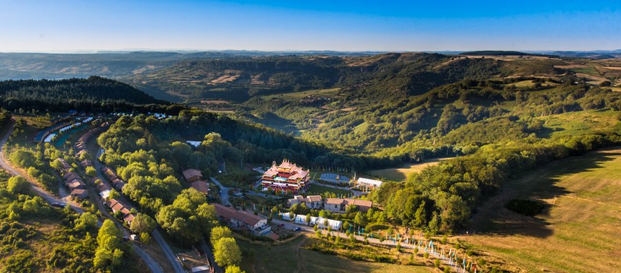 Domaine AbracadaRoom : Séjour Méditation à Lérab Ling - Image 8