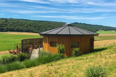Cabane Épicéa & Spa à Rothonay (1)