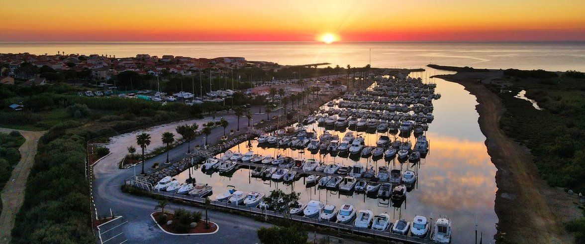 Domaine AbracadaRoom : Mac Boat - Image 1