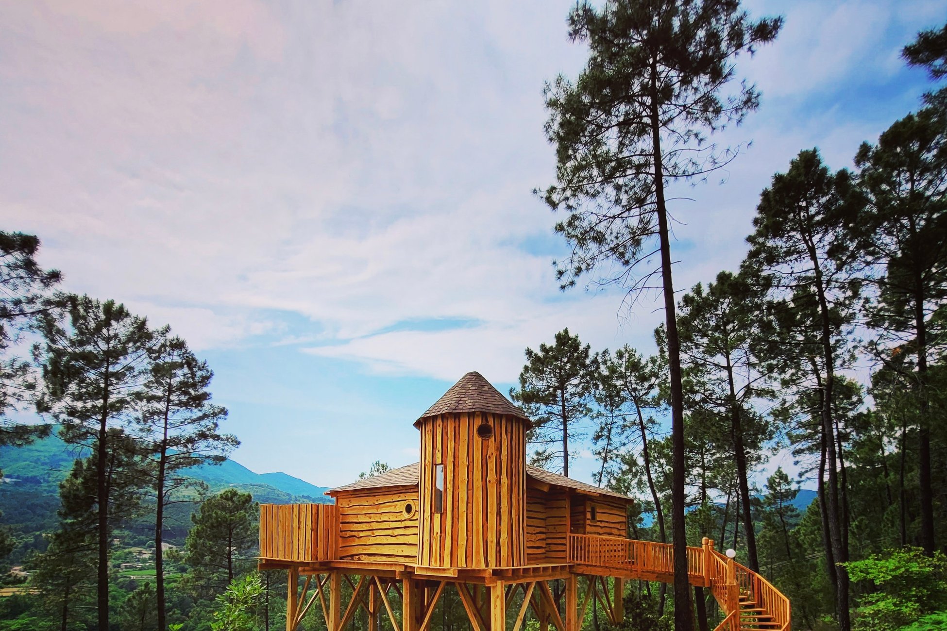 Hébergement UnicStay : La cabane & spa Cassiopée à Les Salelles