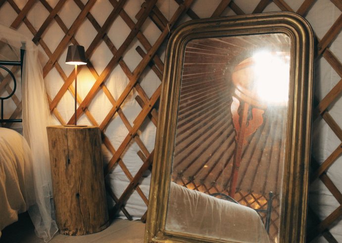 Hébergement AbracadaRoom : La Yourte avec vue imprenable - Image 9
