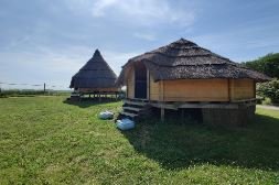 Hébergement AbracadaRoom : Hutte gîte - Image 2