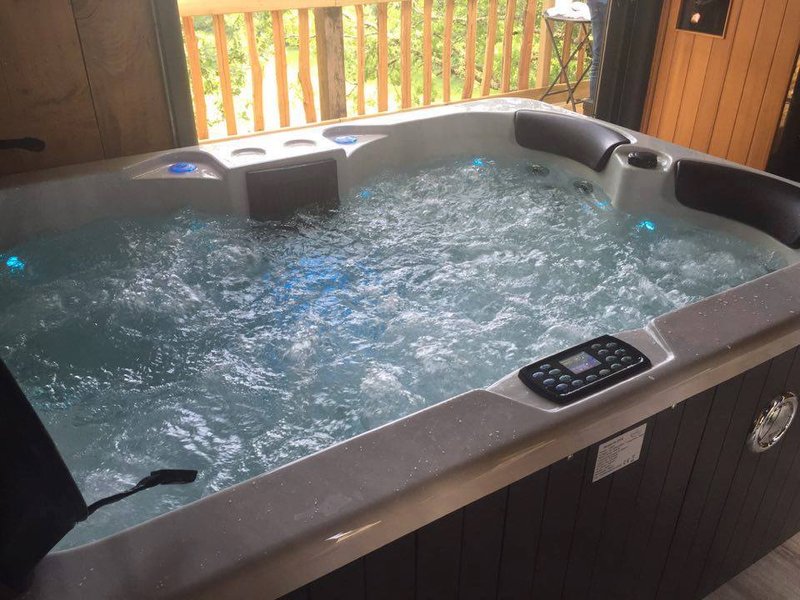 jacuzzi-cabane-gardelac