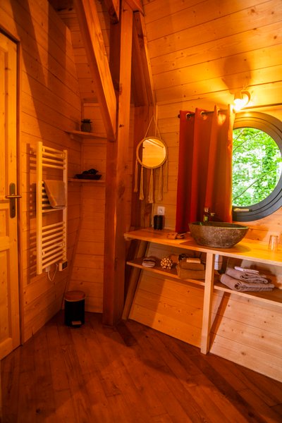 Hébergement AbracadaRoom : La Cabane la Vigne & Spa - Image 8