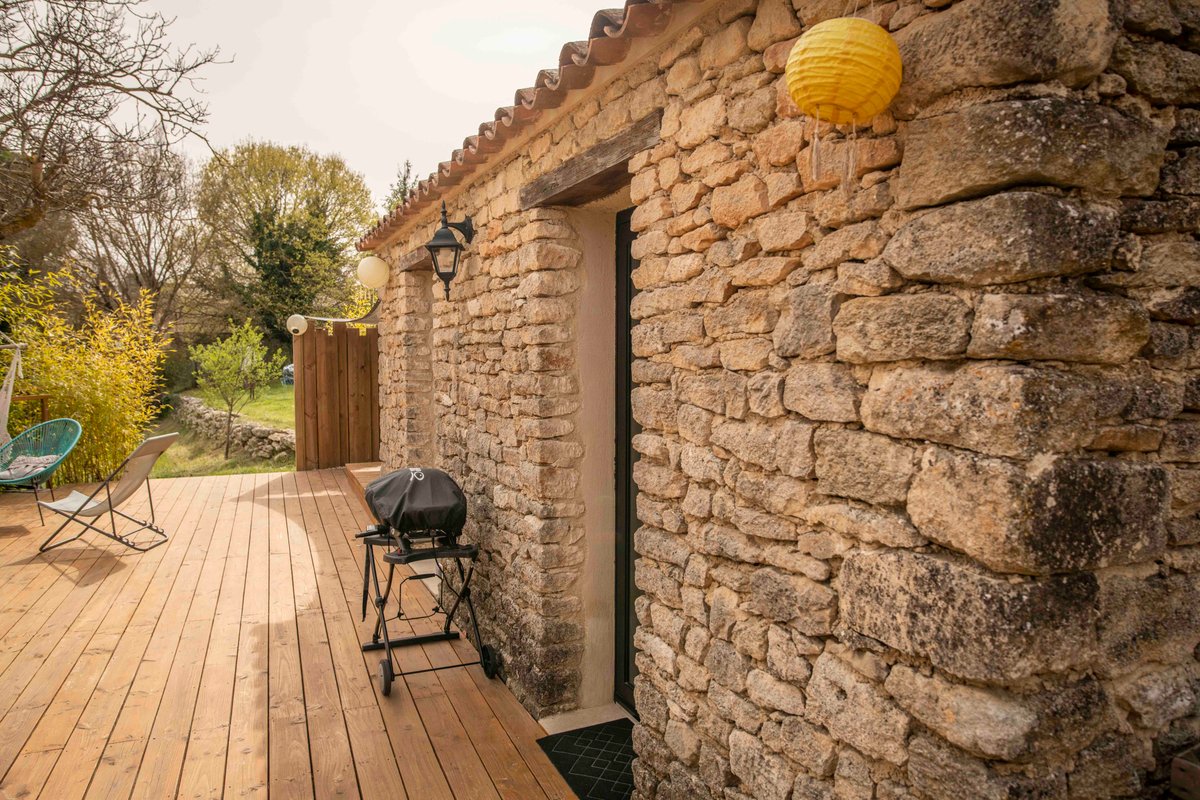 Roulotte la Clé du Luberon & SPA à Buoux (18)