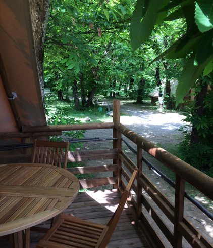 Hébergement AbracadaRoom : Cabane toilée sur pilotis - Image 3