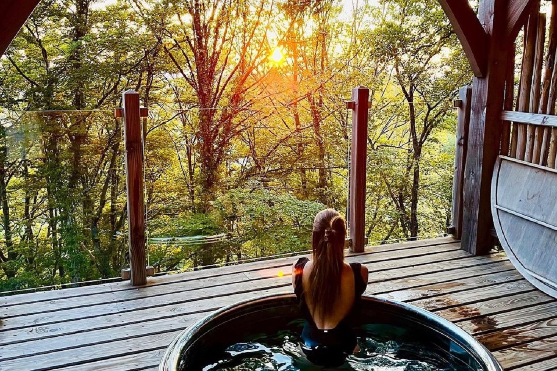 Hébergement UnicStay : Cabane Spa Ecureuil à Bonlieu