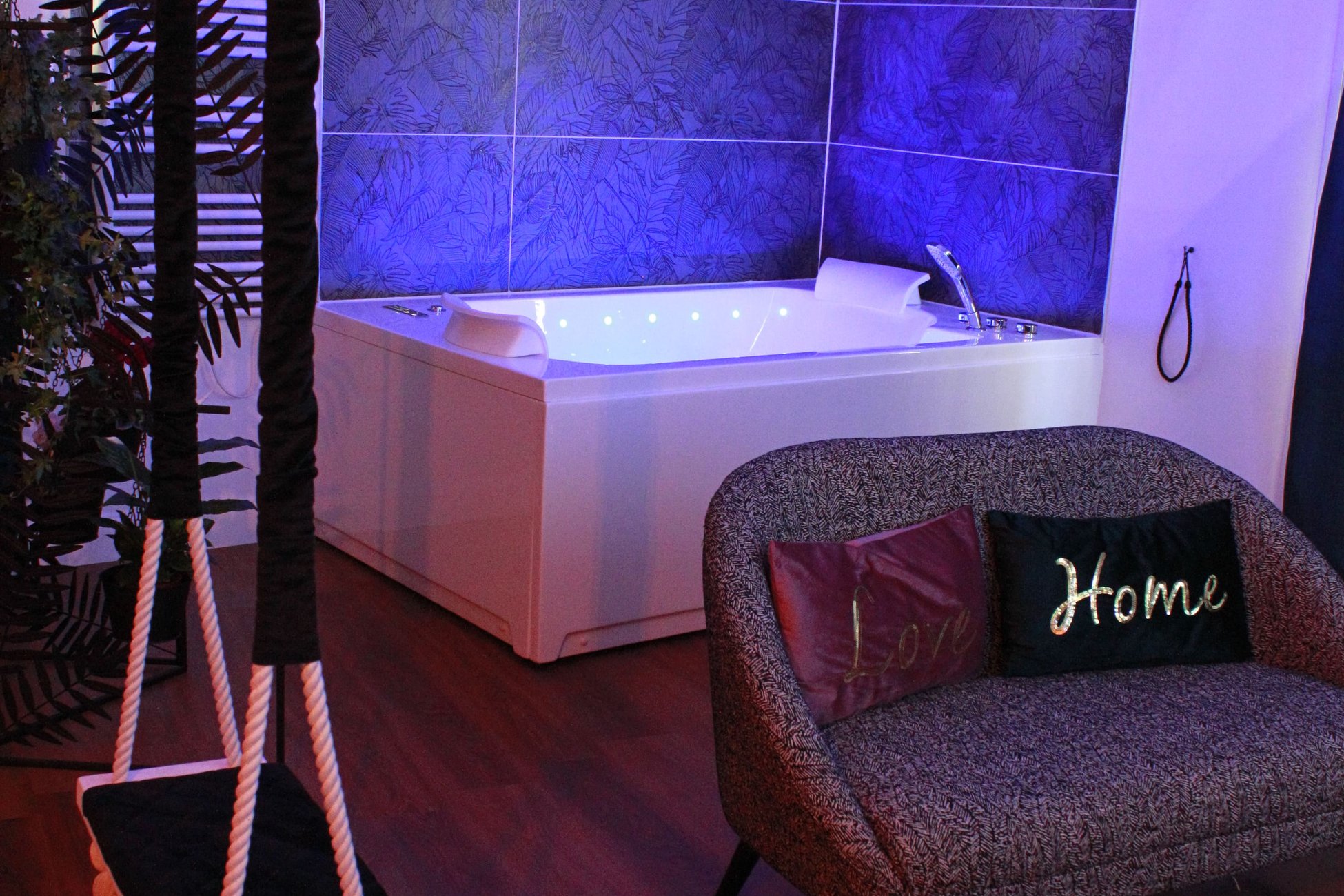 Hébergement UnicStay : Love home & Balnéo à Bois De Céné