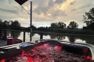 Cabane sur l'eau Yonne