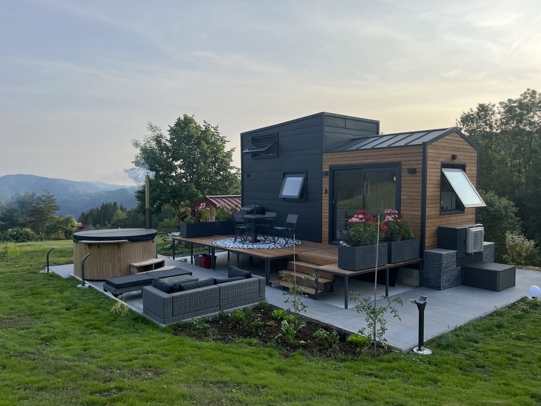 Tiny house Athena & Spa à St Claude (1)