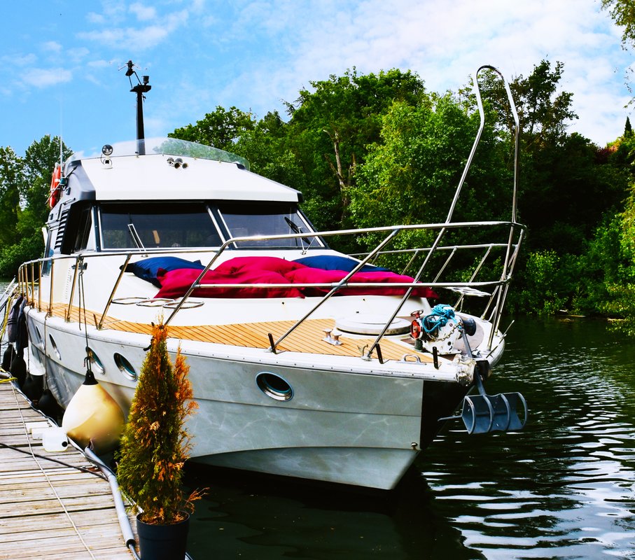 Yacht L'Odysea à Saint-Martin-La-Garenne (7)