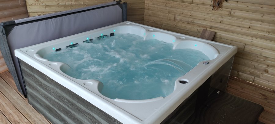 Hébergement AbracadaRoom : Kota "Alaska" avec Jacuzzi Privatif - Image 9