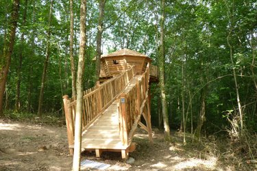 Cabane_sur_pilotis_nids_du_bearn_cabane_diane_abracadaroom