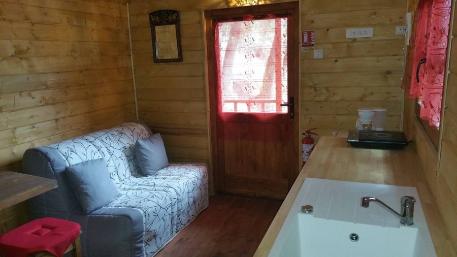 Hébergement AbracadaRoom : Roulotte Orientale - Image 6