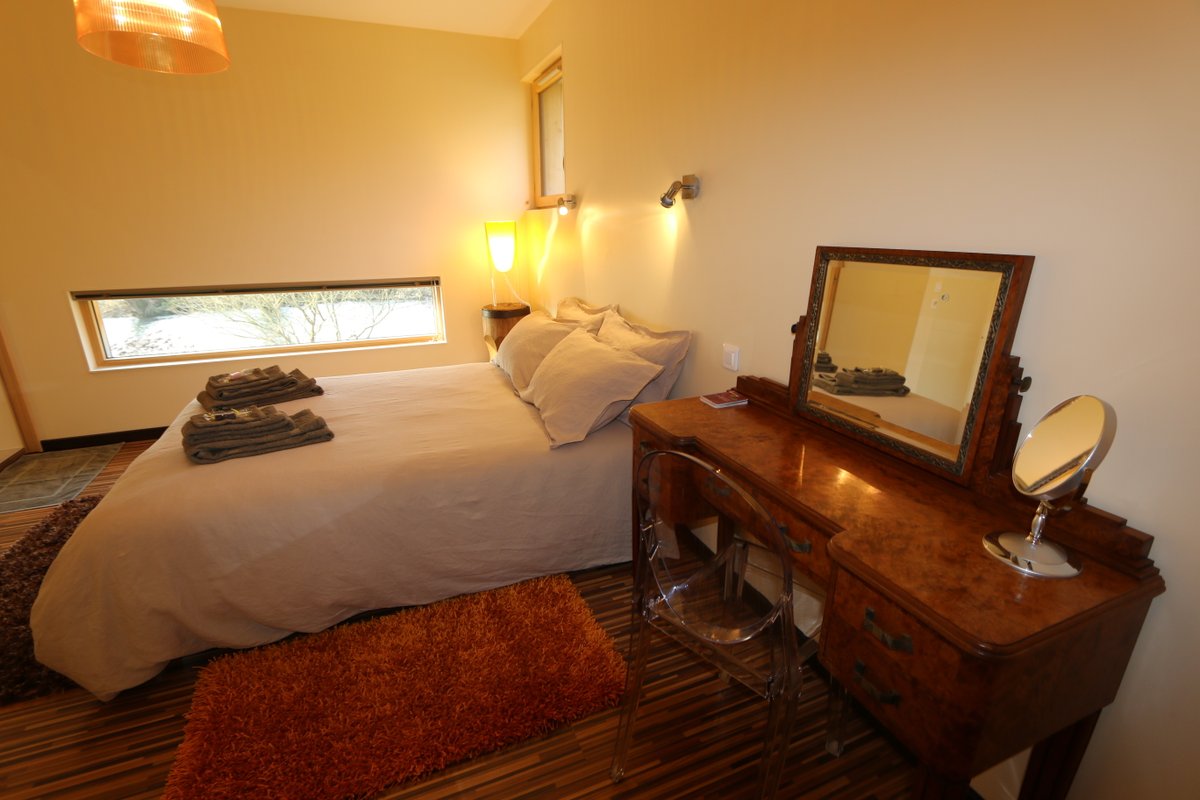 chambre_cube_pont_roche