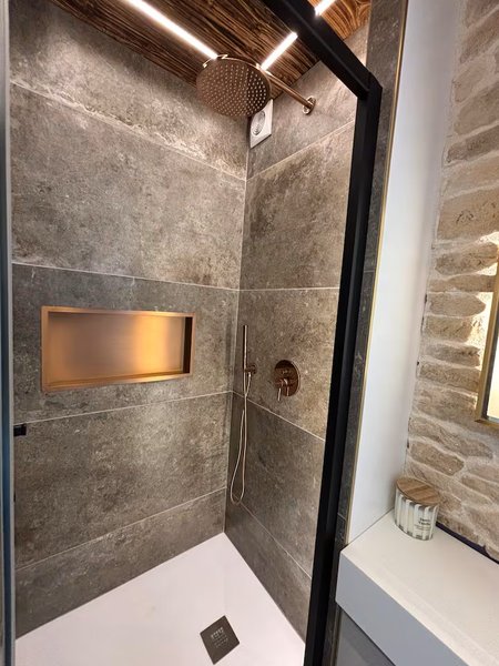 Hébergement AbracadaRoom : Lodge haut de gamme & bain nordique privatif au bord du Canal de Briare à 1h15 de Paris - Image 8