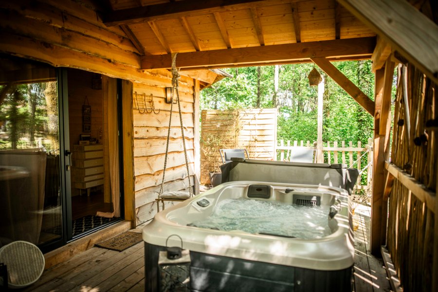 Hébergement AbracadaRoom : La Cabane Nid'Amour & Spa - Image 2