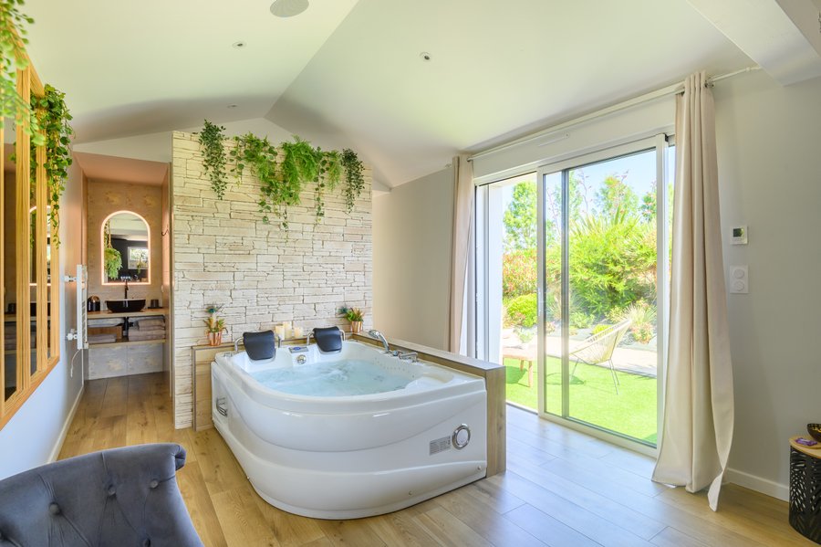 Domaine AbracadaRoom : L'essentiel Love - Image 2