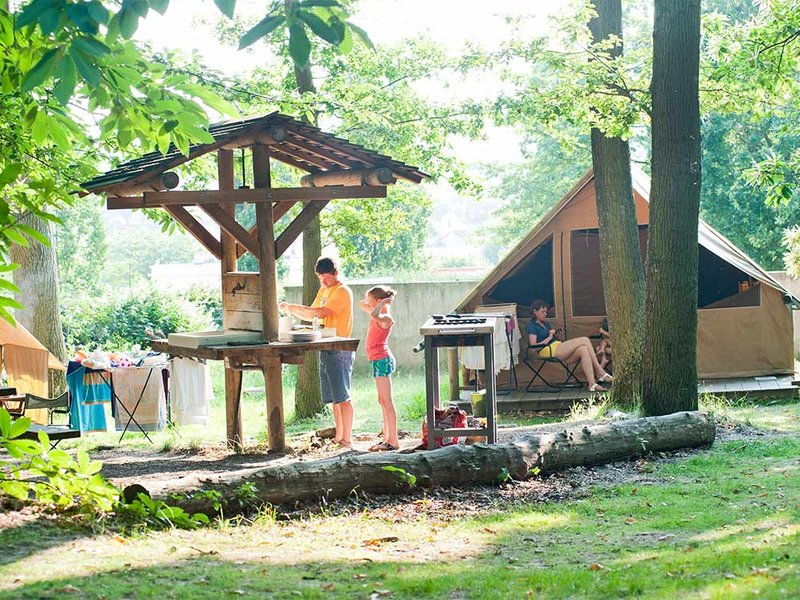 Domaine AbracadaRoom : Huttopia Versailles - Image 7